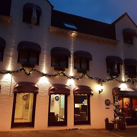 Js Hotel 埃彭 外观 照片